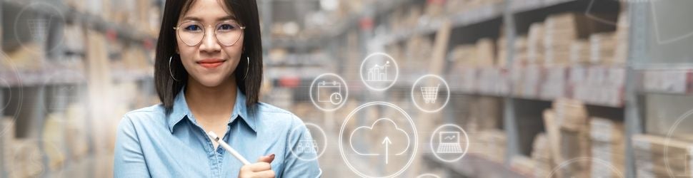 woman using digital fulfillment tools in a warehouse